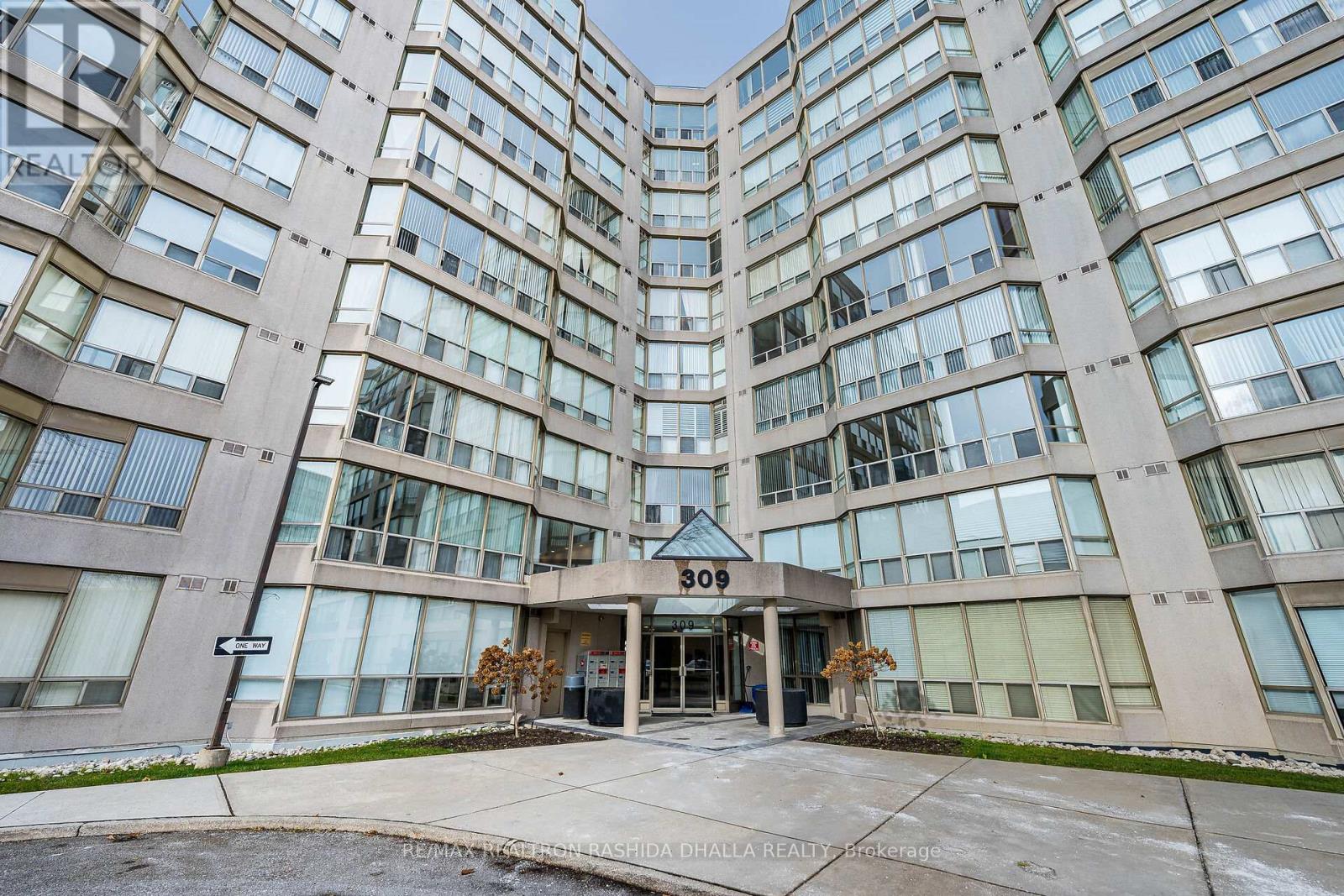 608 - 309 Major Mackenzie Drive E, Richmond Hill, Ontario  L4C 9V5 - Photo 2 - N12590826