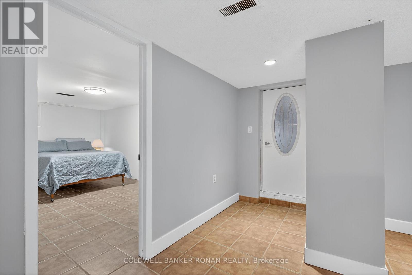 2 Lionel Stone Avenue E, New Tecumseth (Tottenham), Ontario  L0G 1W0 - Photo 28 - N12590830