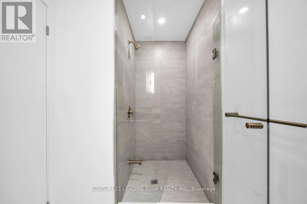 120 Broadway Avenue, Toronto, Ontario  M4P 1V6 - Photo 5 - C12576132