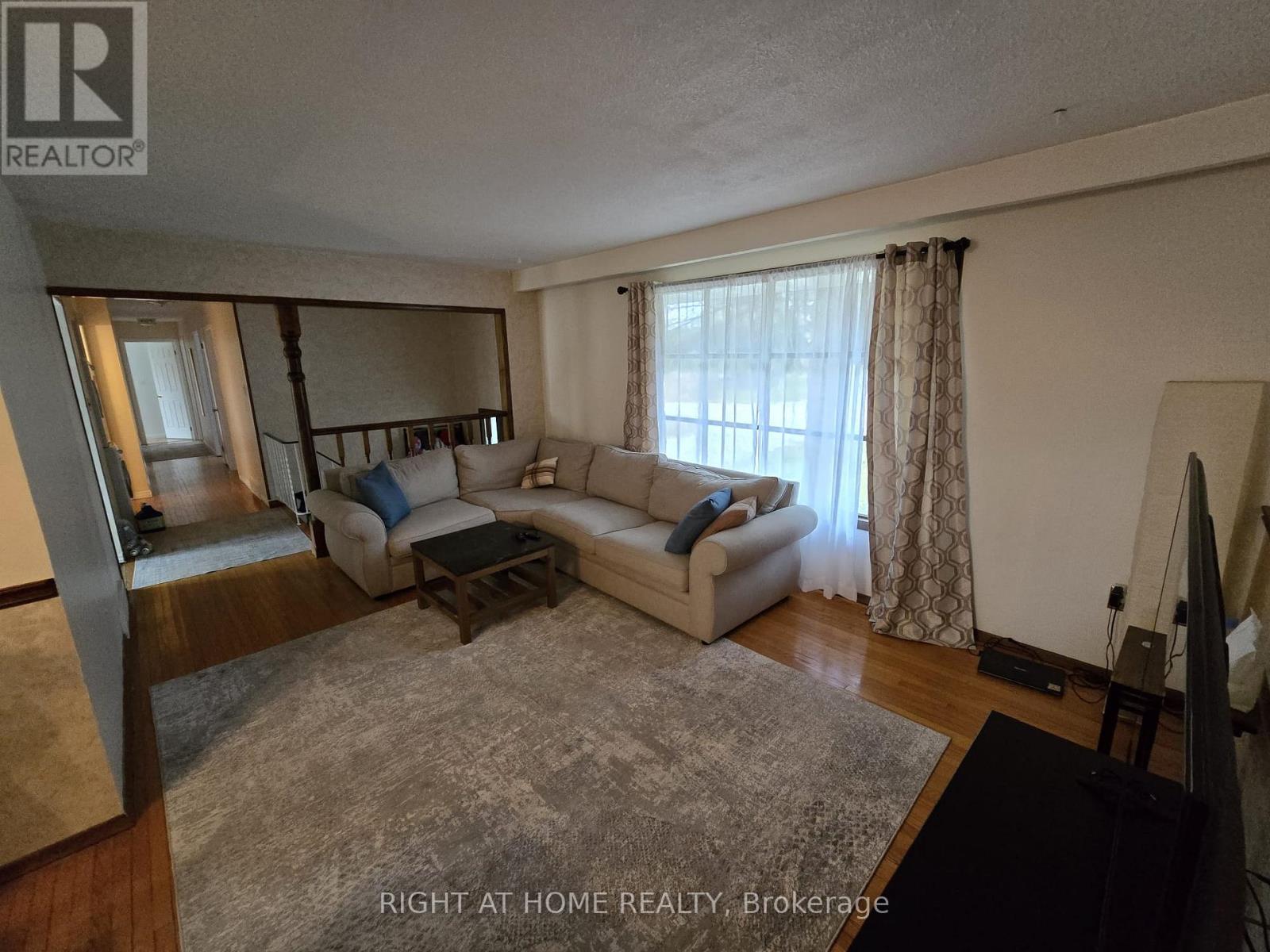 MAIN FLOOR - 205 MERRETT DRIVE, barrie (painswick north), Ontario