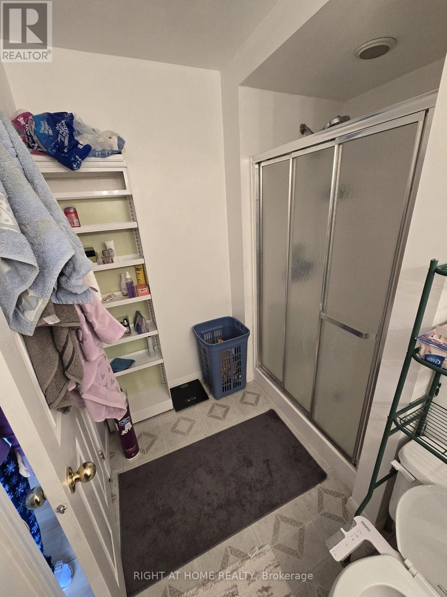 Main Floor - 205 Merrett Drive, Barrie (Painswick North), Ontario  L4N 3Y4 - Photo 7 - S12590714