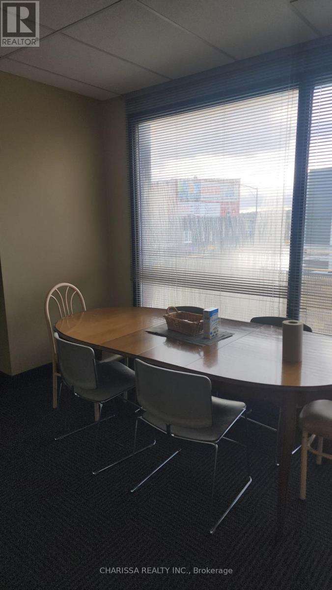 22 Clapperton Street, Barrie (City Centre), Ontario  L4M 1G4 - Photo 13 - S12590872