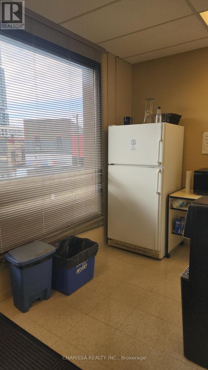 22 Clapperton Street, Barrie (City Centre), Ontario  L4M 1G4 - Photo 21 - S12590872