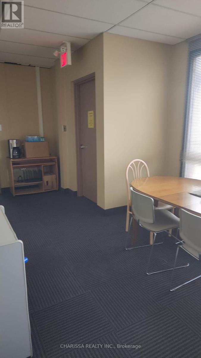 22 Clapperton Street, Barrie (City Centre), Ontario  L4M 1G4 - Photo 8 - S12590872