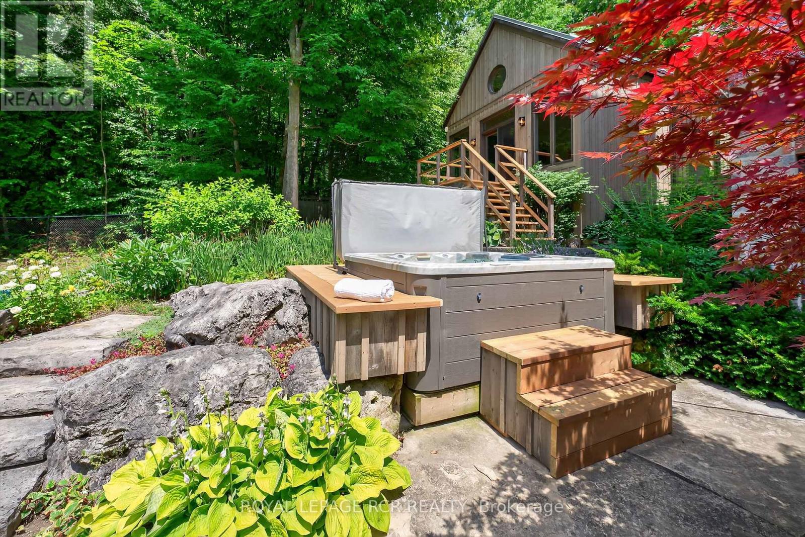 18 Mount Haven Crescent, East Luther Grand Valley, Ontario  L9W 5Y9 - Photo 42 - X12290861