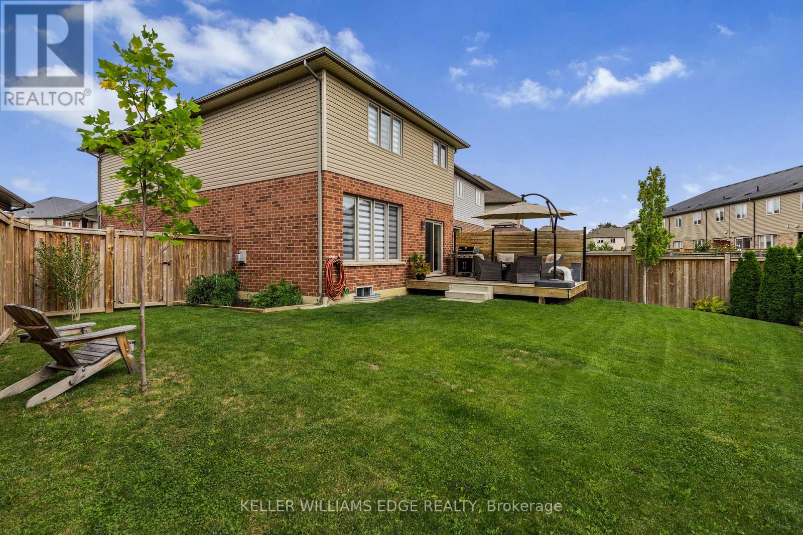 209 Echovalley Drive, Hamilton, Ontario  L8J 0H1 - Photo 5 - X12574112