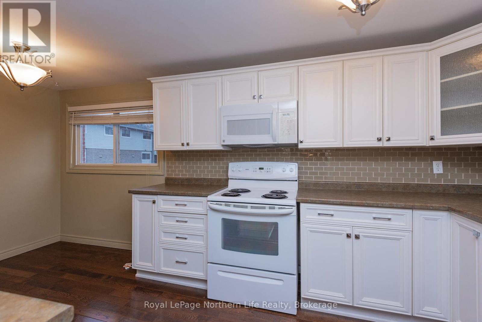 32 - 644 Lakeshore Drive, North Bay, Ontario  P1A 3N6 - Photo 13 - X12590978