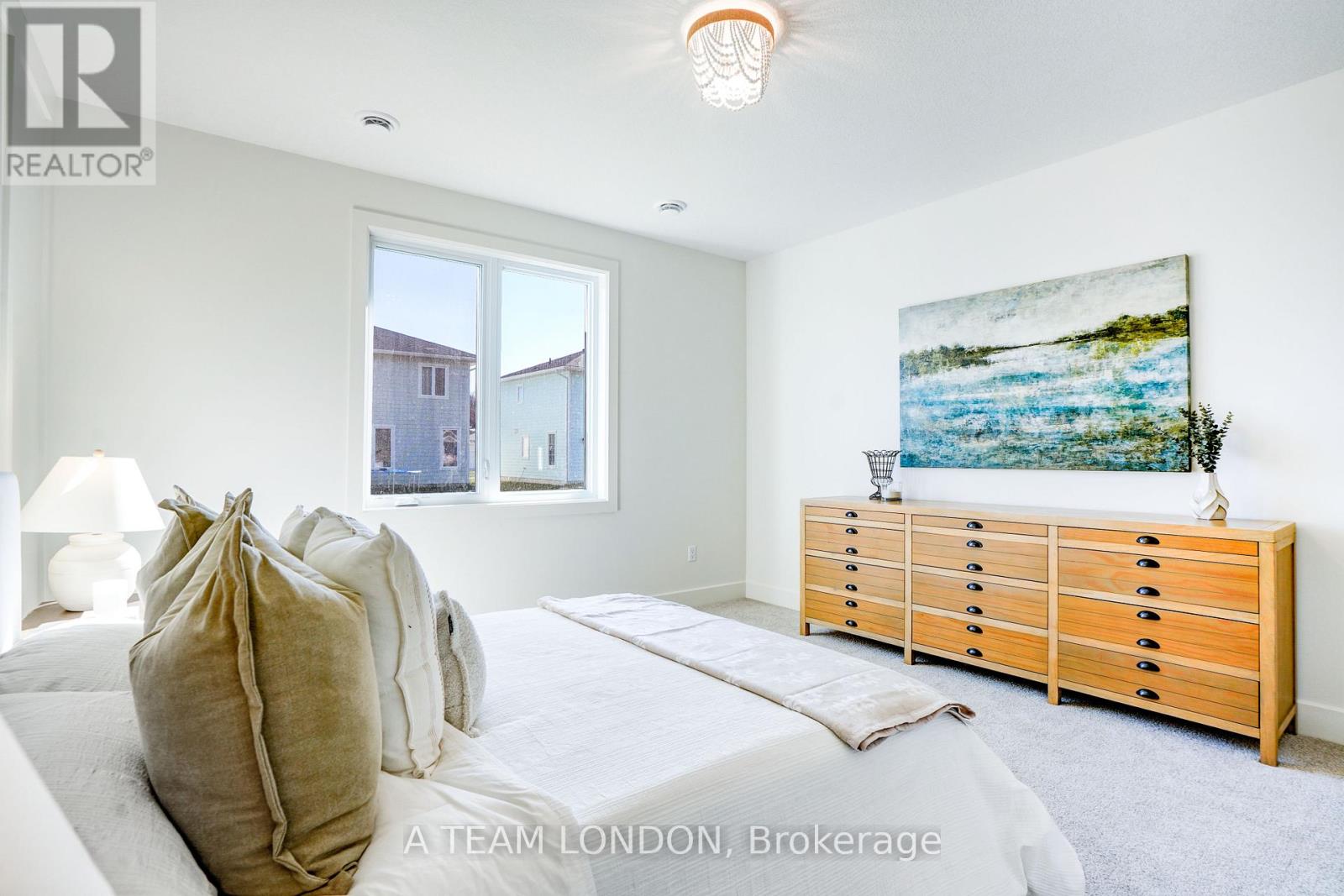 91 The Promenade, Central Elgin, Ontario N5L 1C5 - Photo 26 - X12511910