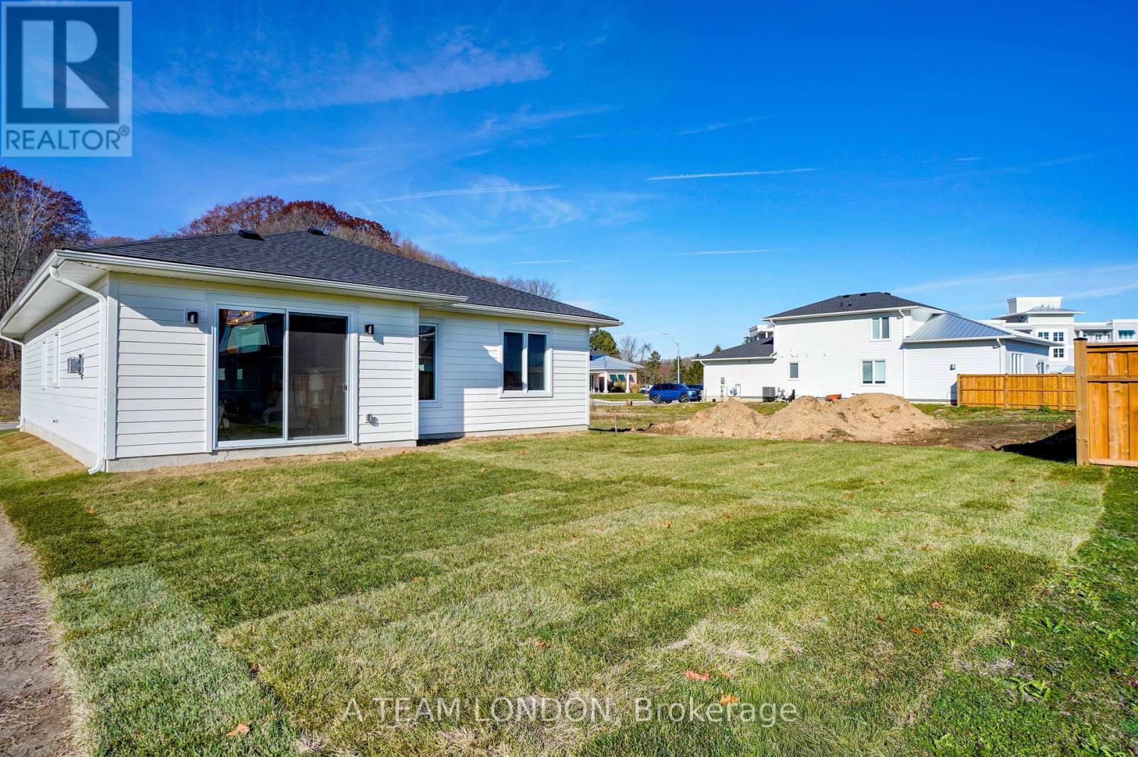 91 The Promenade, Central Elgin, Ontario N5L 1C5 - Photo 43 - X12511910