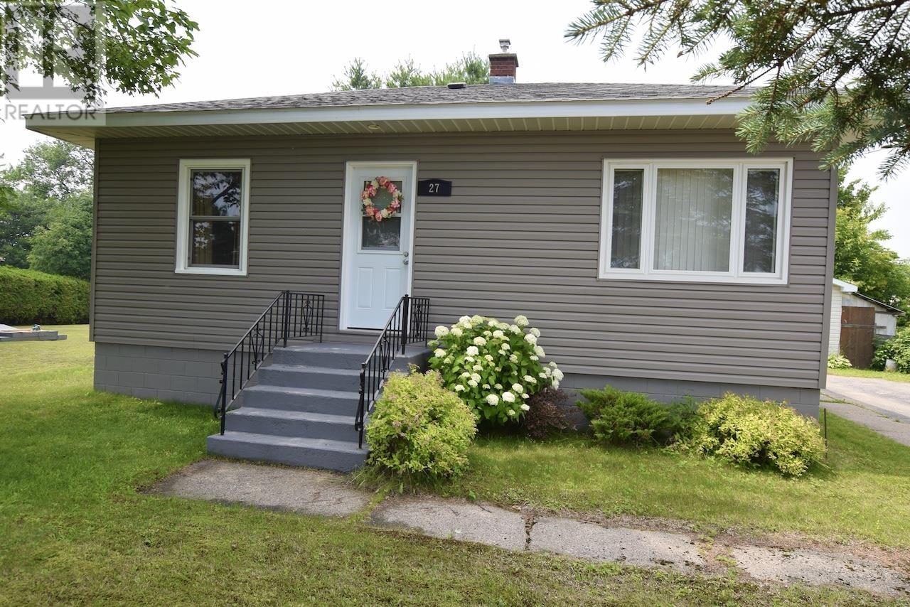 27 Queen Ave, Blind River, Ontario  P0R 1B0 - Photo 25 - SM251975