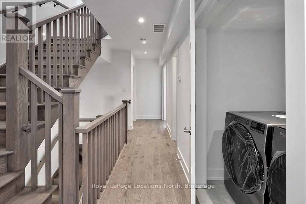 18 - 117 Sladden Court, Blue Mountains, Ontario N0H 2P0 - Photo 30 - X12590974