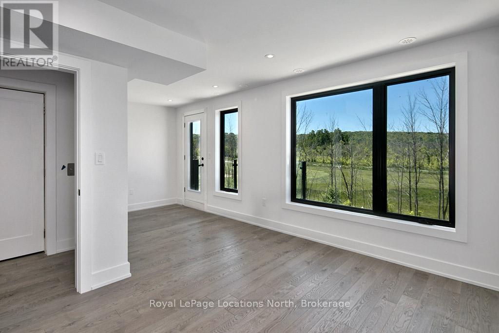 18 - 117 Sladden Court, Blue Mountains, Ontario N0H 2P0 - Photo 31 - X12590974