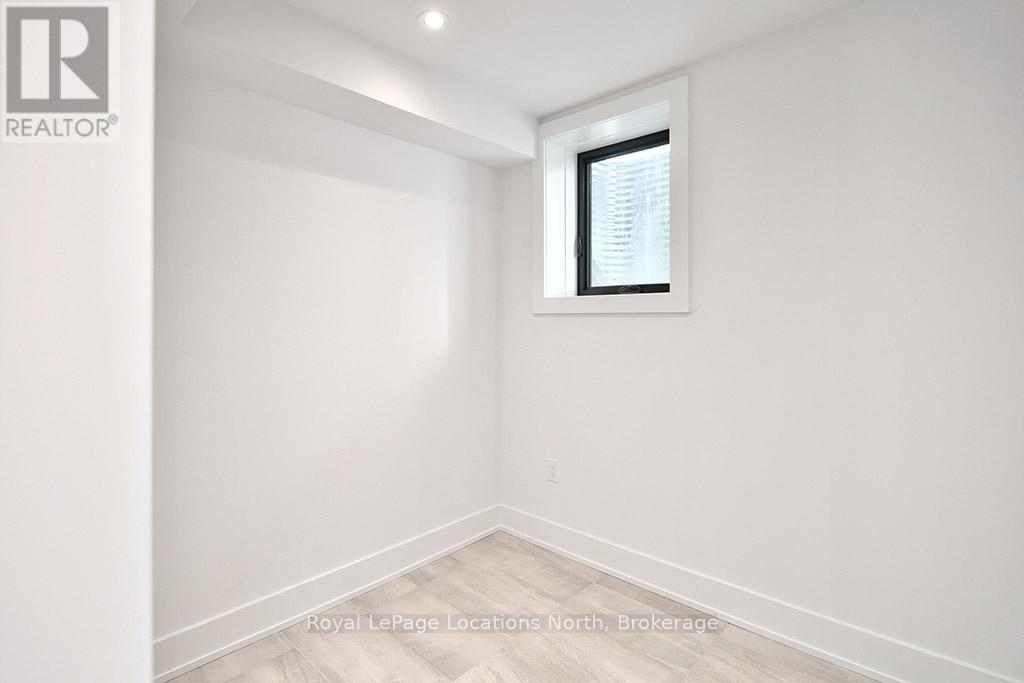 18 - 117 Sladden Court, Blue Mountains, Ontario N0H 2P0 - Photo 7 - X12590974