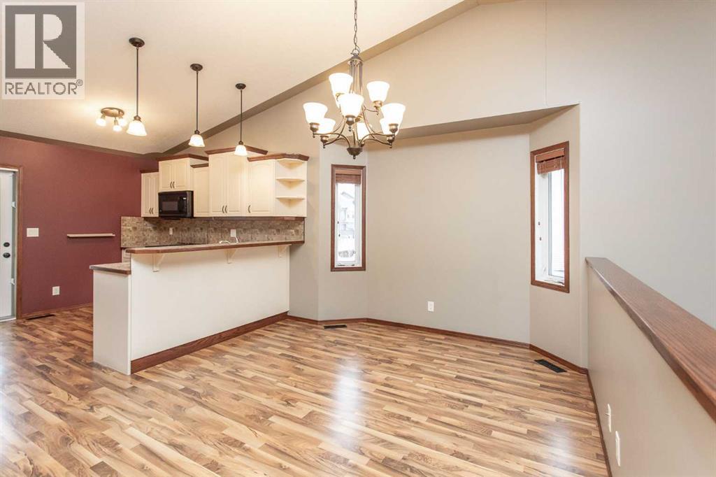 12 Irving Crescent, Red Deer, Alberta  T4R 3R9 - Photo 7 - A2273012