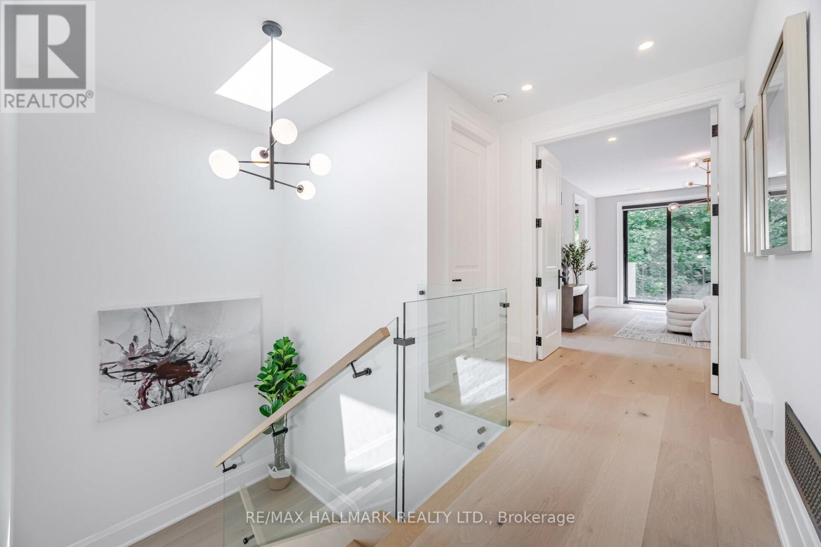 78 South Kingsway, Toronto, Ontario  M6S 3T3 - Photo 18 - W12590682