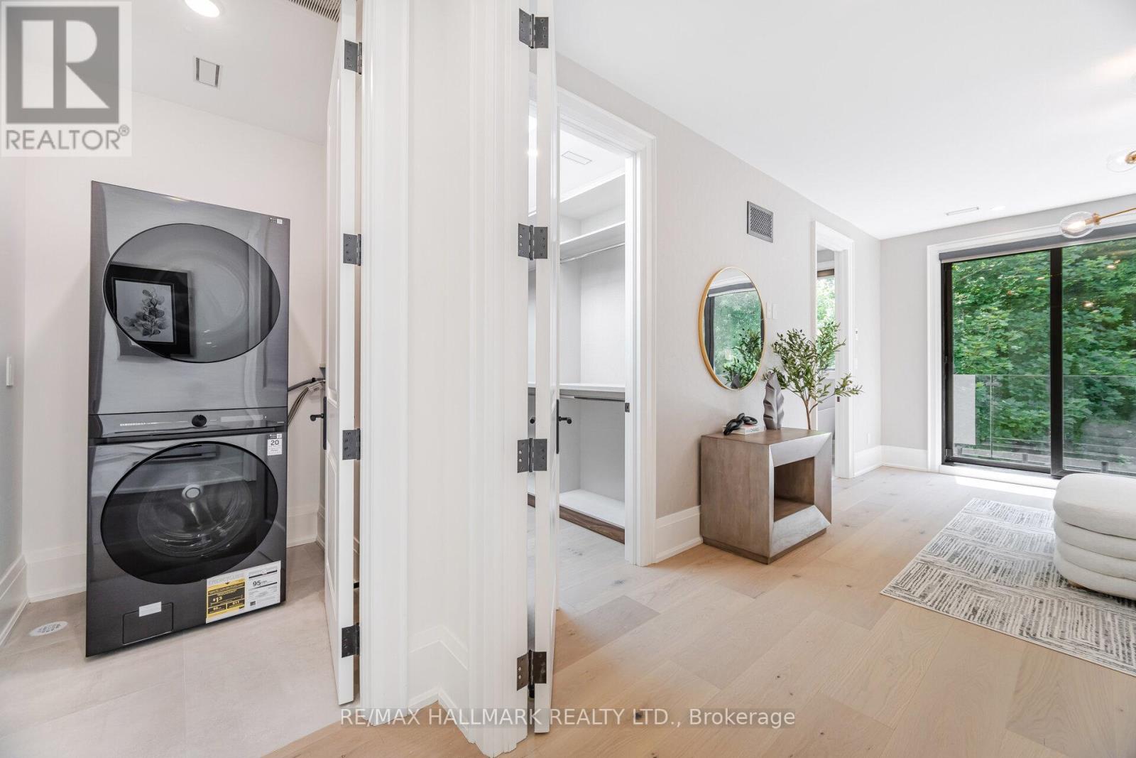 78 South Kingsway, Toronto, Ontario  M6S 3T3 - Photo 37 - W12590682