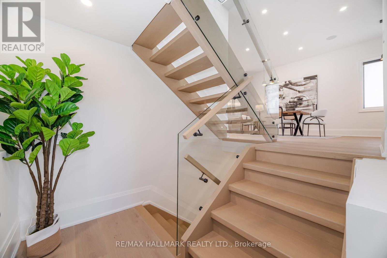 78 South Kingsway, Toronto, Ontario  M6S 3T3 - Photo 38 - W12590682