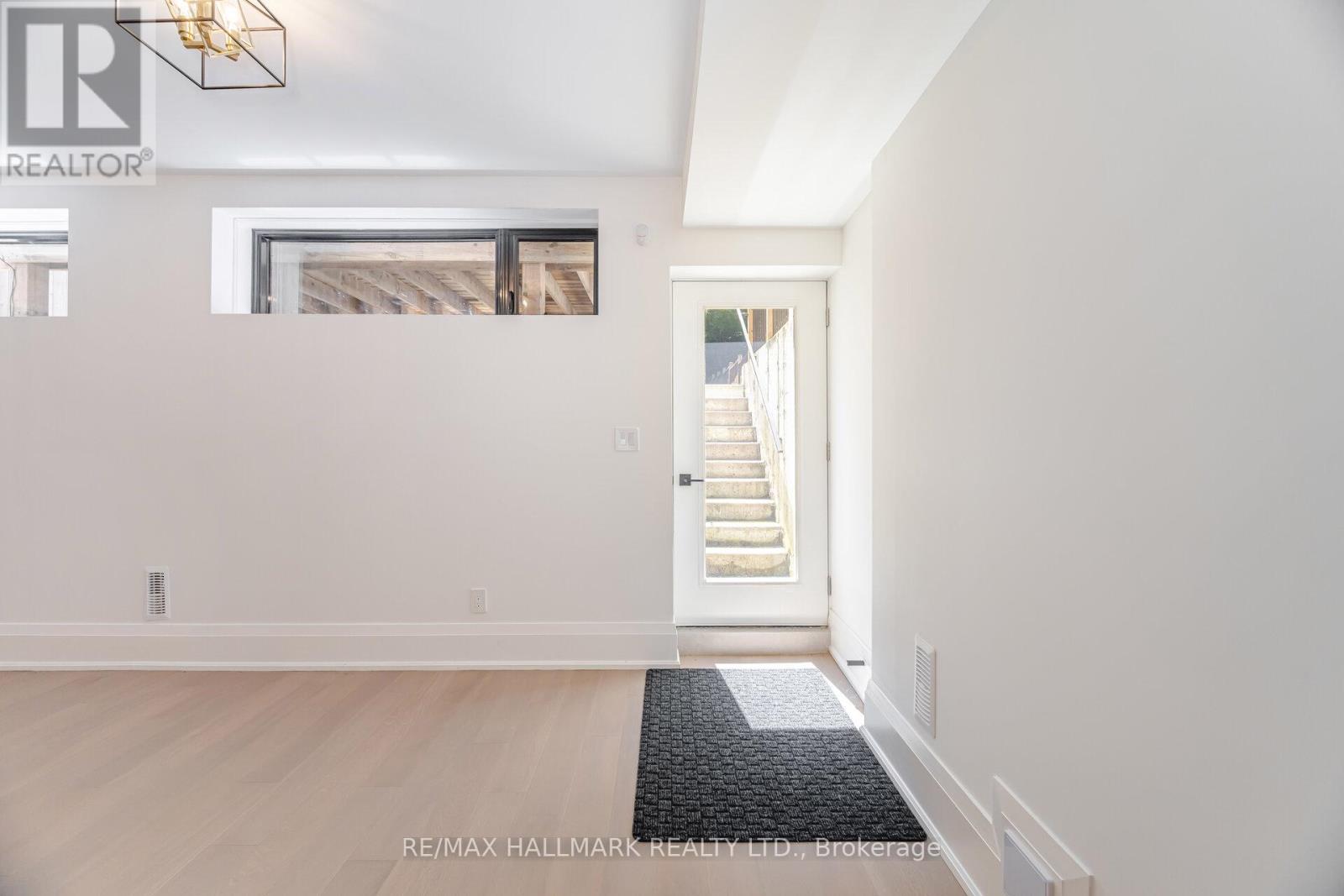 78 South Kingsway, Toronto, Ontario  M6S 3T3 - Photo 45 - W12590682