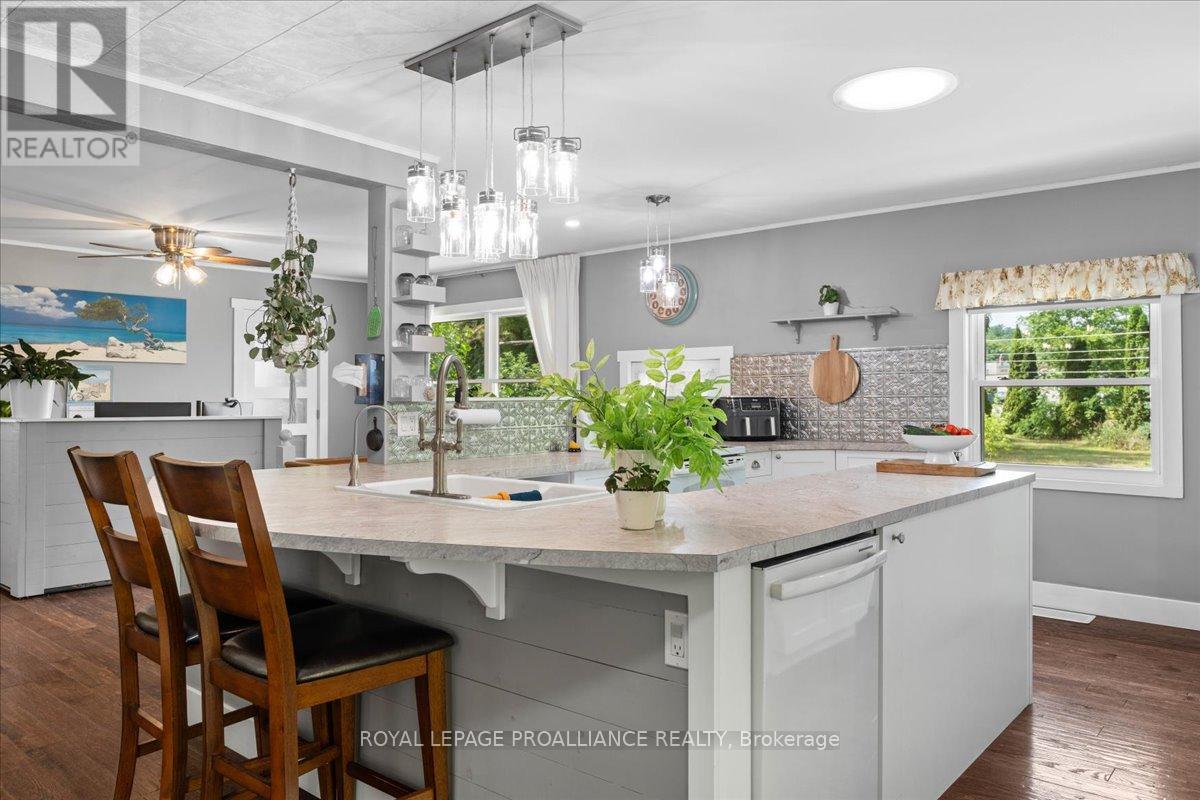 122 Spring Street E, Tweed, Ontario  K0K 3J0 - Photo 11 - X12590966