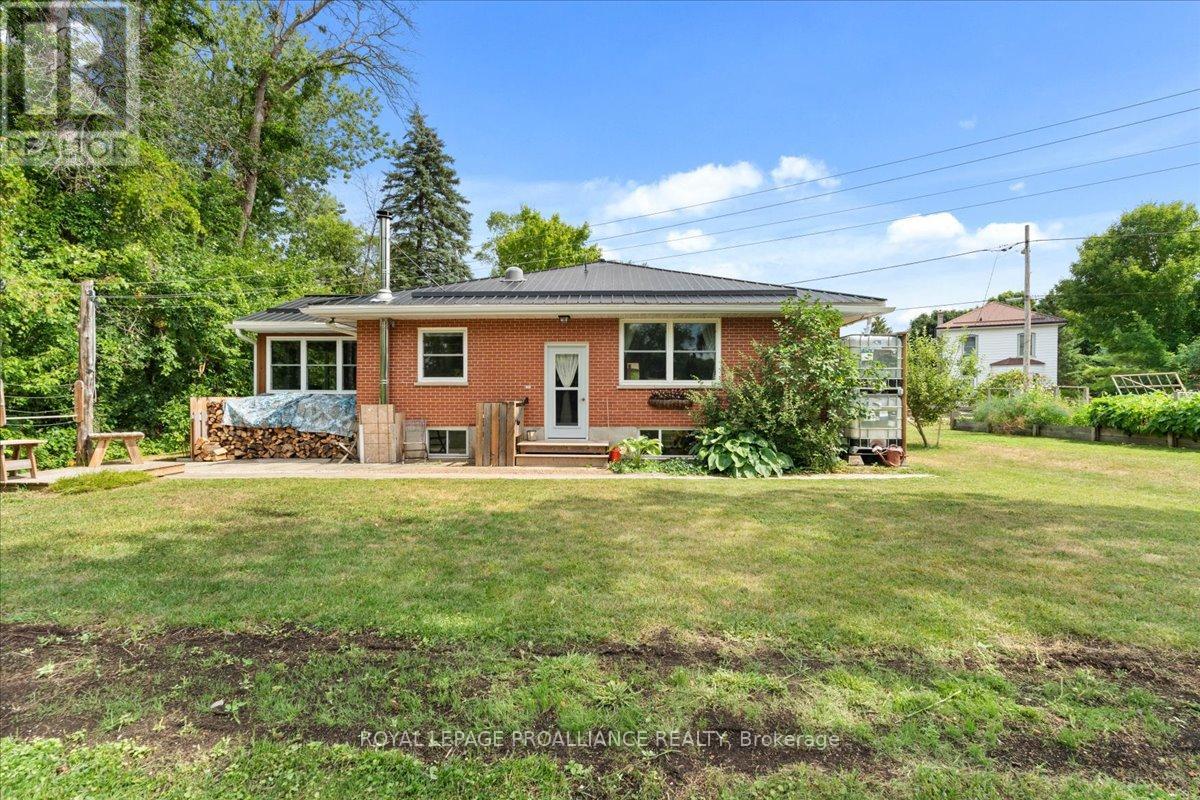 122 Spring Street E, Tweed, Ontario  K0K 3J0 - Photo 3 - X12590966