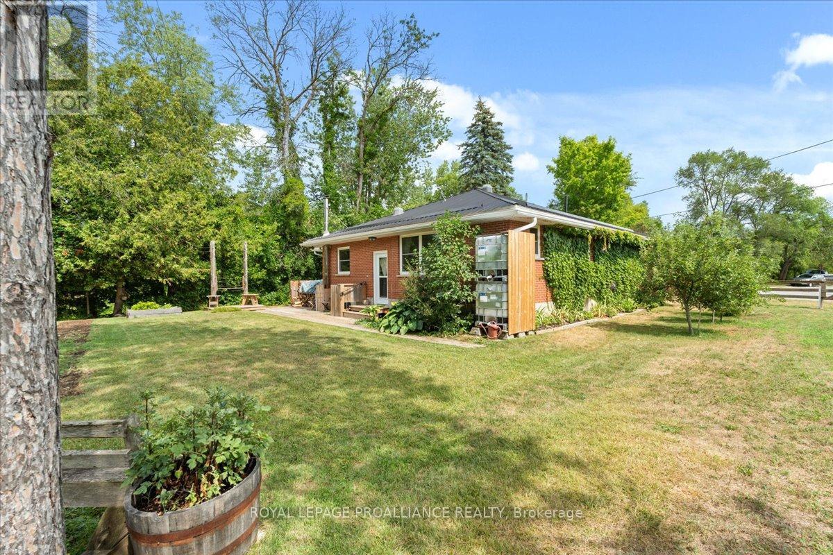 122 Spring Street E, Tweed, Ontario  K0K 3J0 - Photo 4 - X12590966