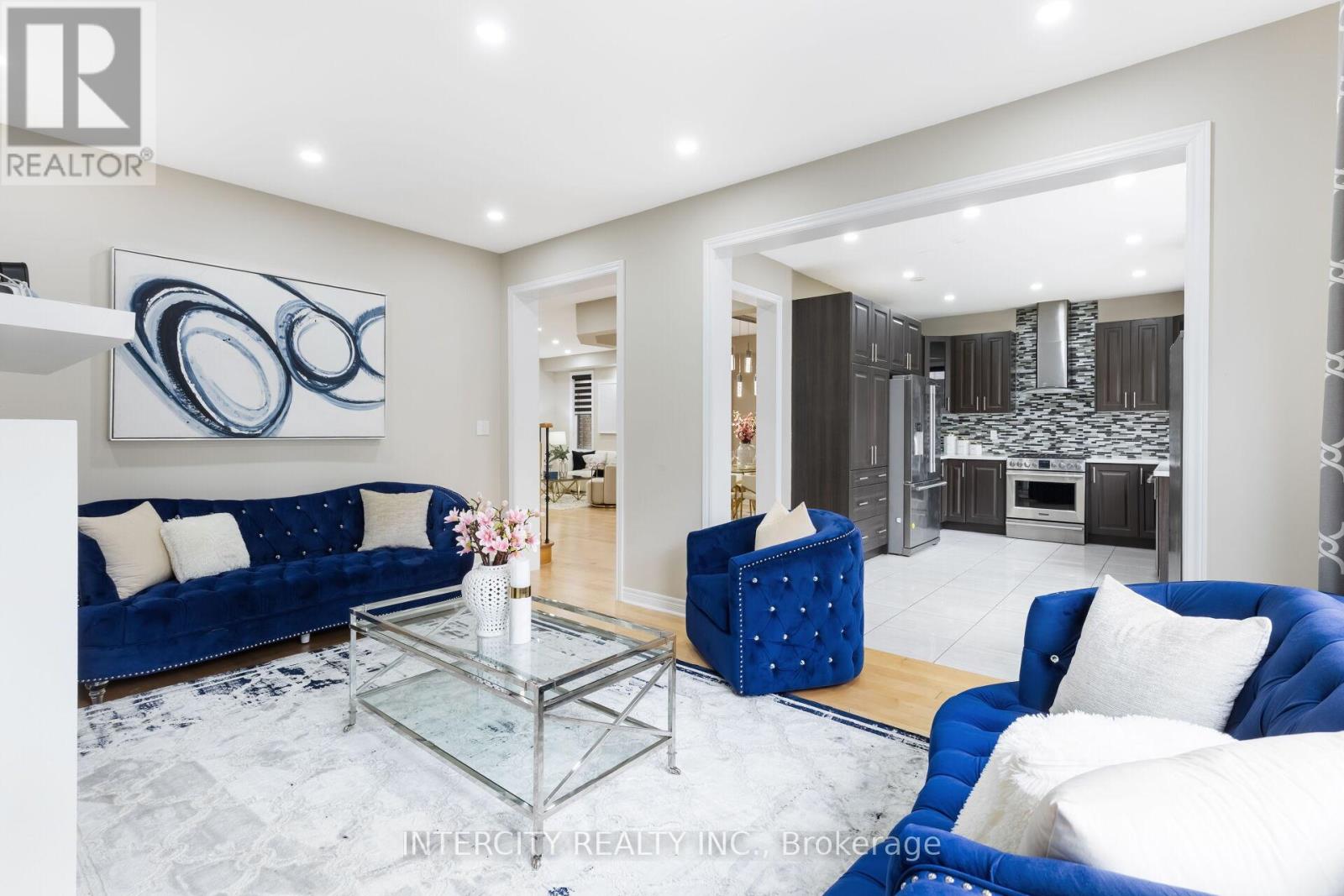 20 Russell Creek Drive, Brampton, Ontario  L6R 3Y9 - Photo 15 - W12590712