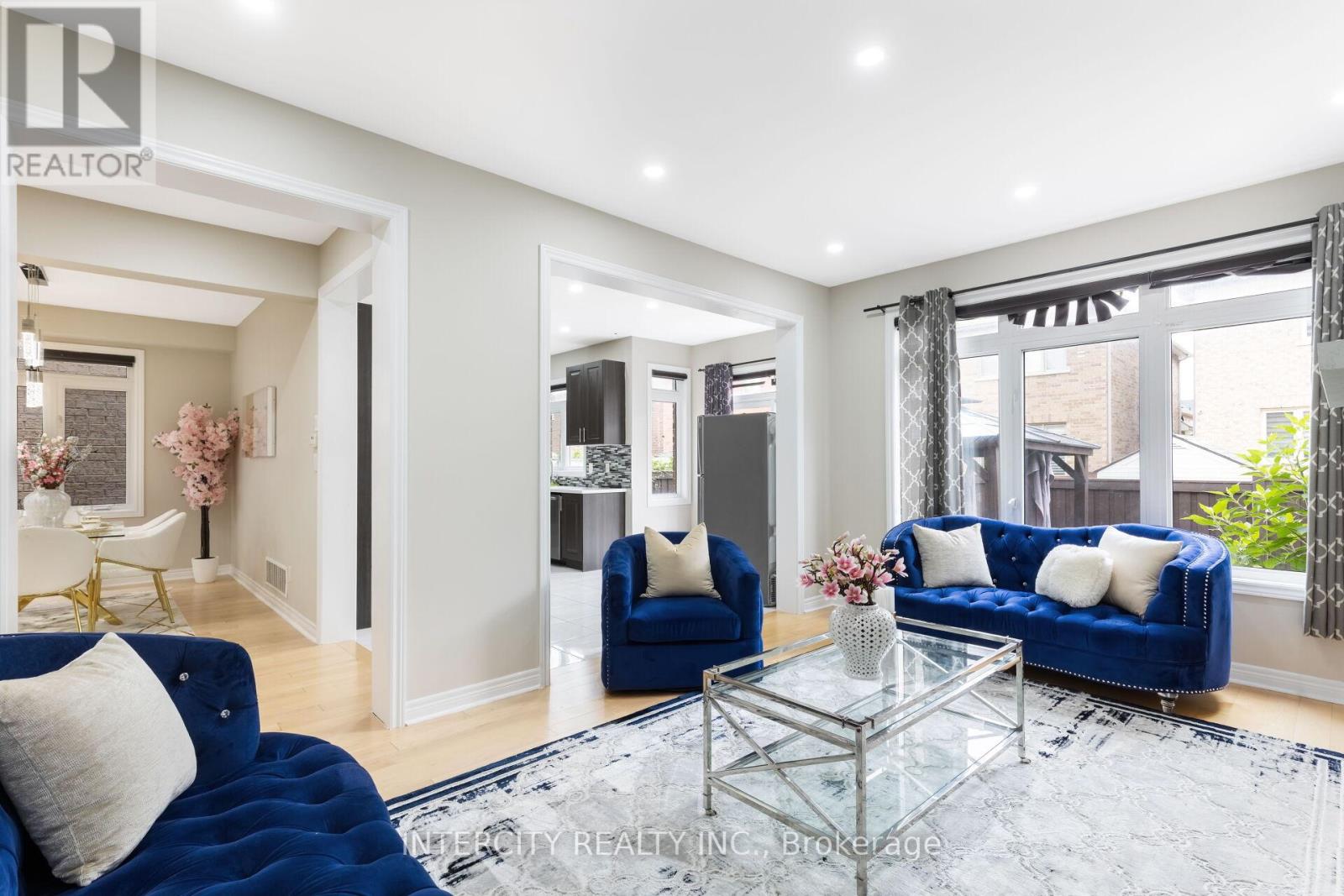 20 Russell Creek Drive, Brampton, Ontario  L6R 3Y9 - Photo 16 - W12590712