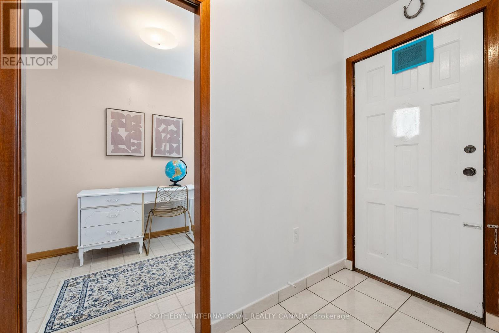 76 Lawnside Drive, Toronto, Ontario  M6L 1Z7 - Photo 10 - W12590740