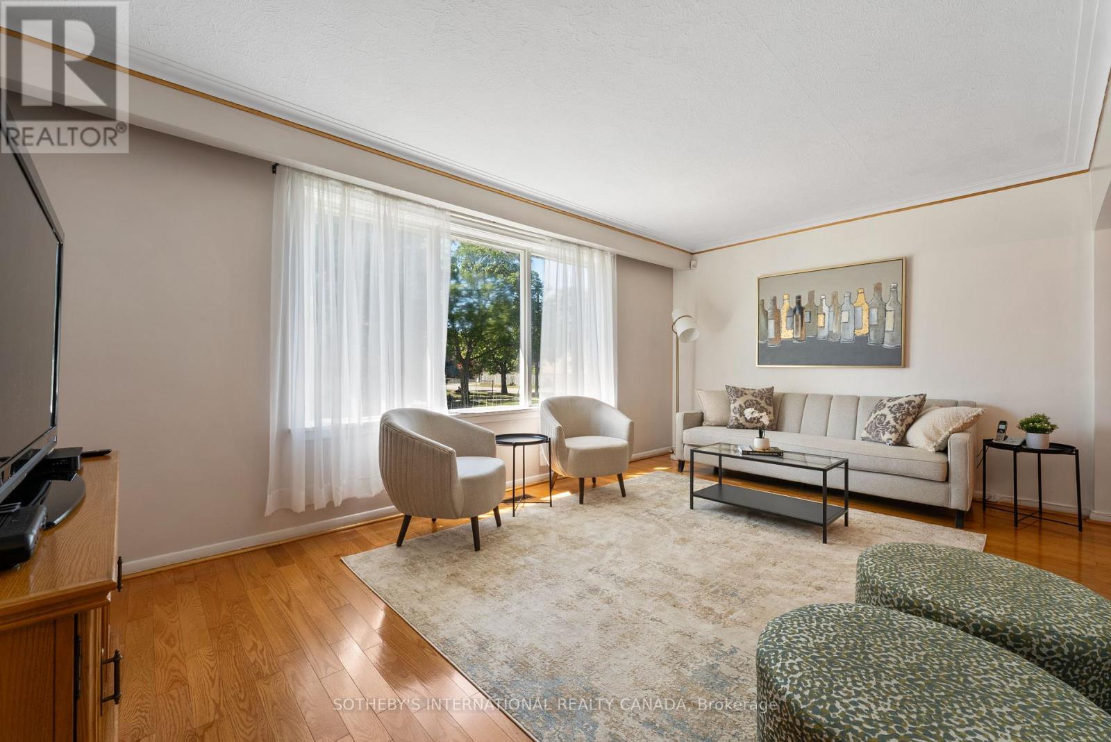 76 Lawnside Drive, Toronto, Ontario  M6L 1Z7 - Photo 16 - W12590740