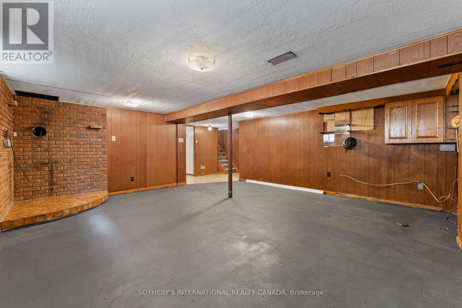 76 Lawnside Drive, Toronto, Ontario  M6L 1Z7 - Photo 24 - W12590740