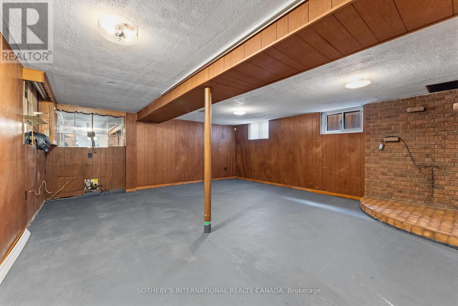 76 Lawnside Drive, Toronto, Ontario  M6L 1Z7 - Photo 25 - W12590740