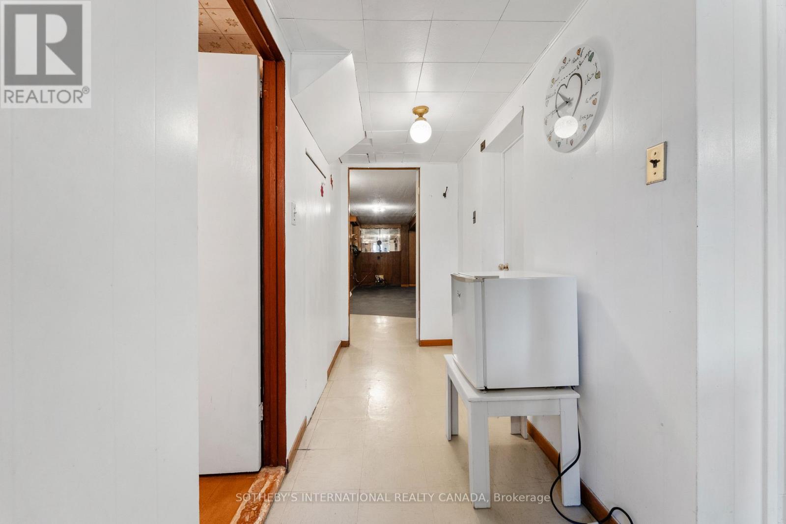 76 Lawnside Drive, Toronto, Ontario  M6L 1Z7 - Photo 34 - W12590740