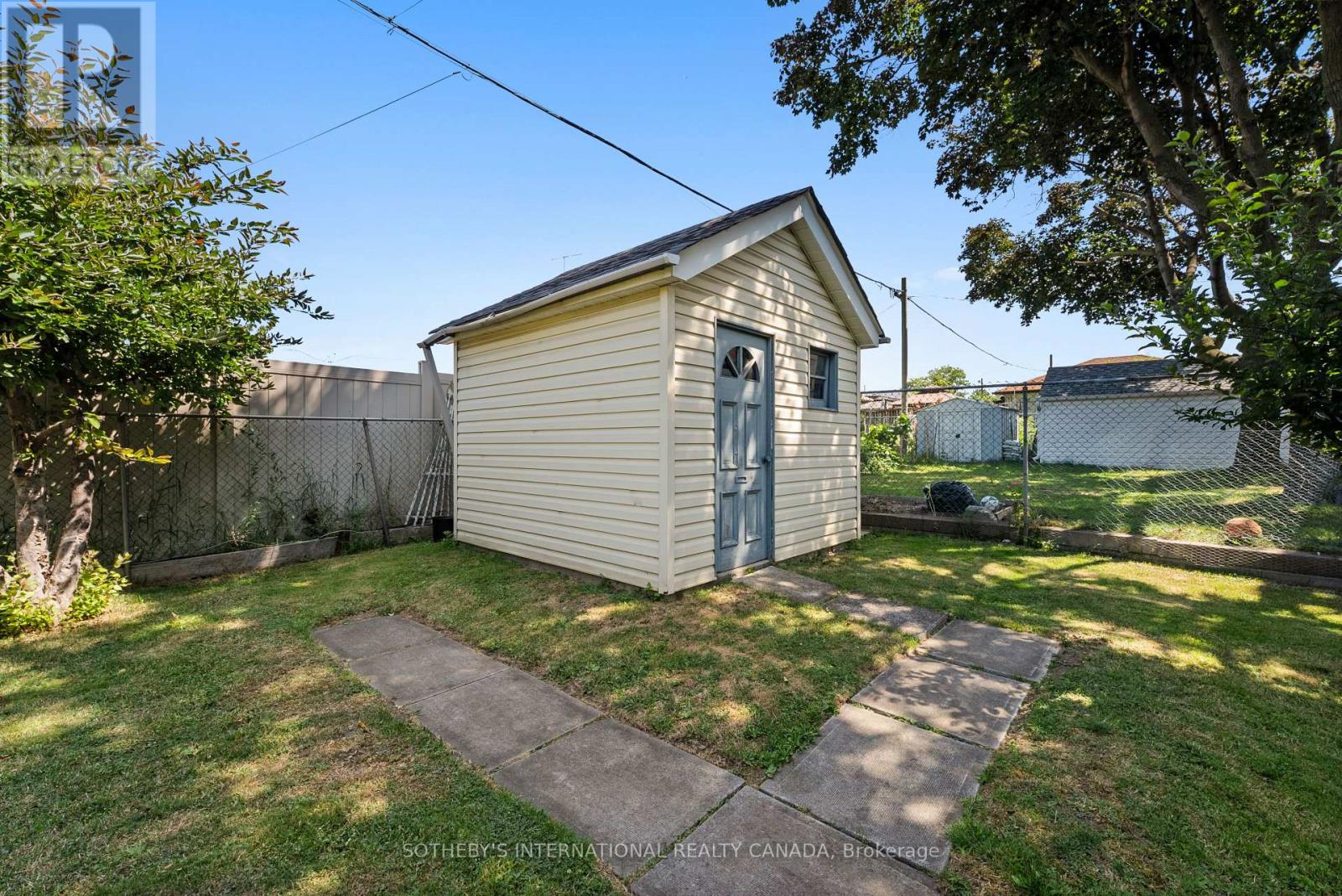 76 Lawnside Drive, Toronto, Ontario  M6L 1Z7 - Photo 37 - W12590740