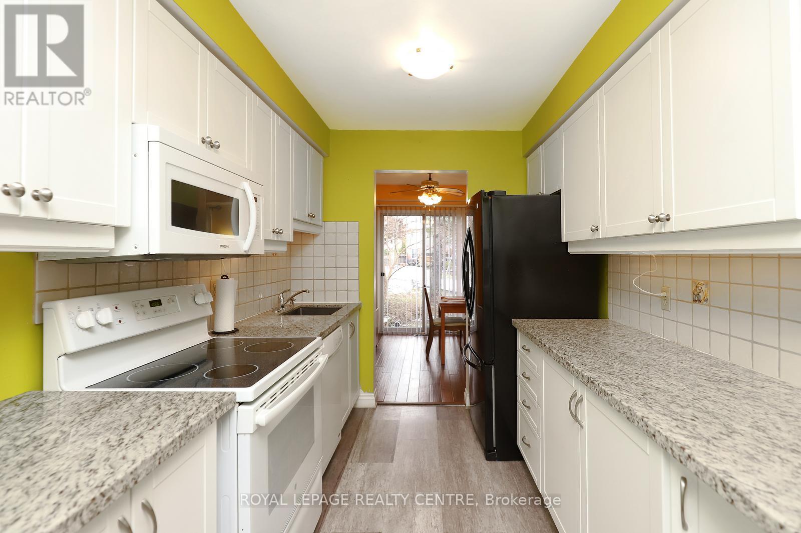 61 - 1214 Kirstie Court, Oakville, Ontario  L6H 5C8 - Photo 13 - W12590770