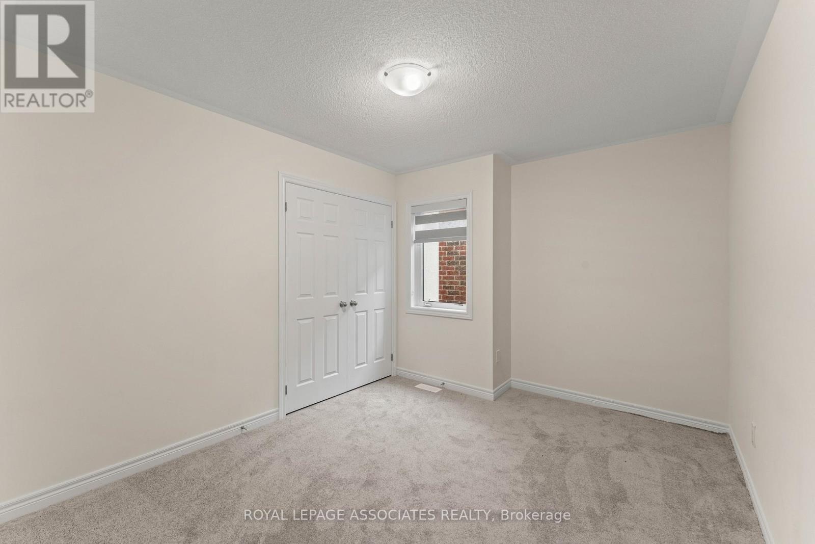 3909 Koenig Road E, Burlington, Ontario  L7M 0Z9 - Photo 21 - W12590780