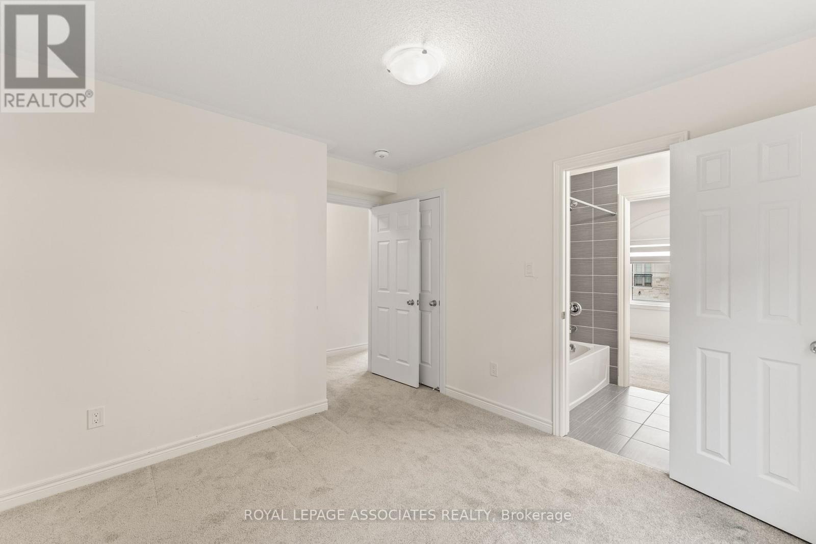 3909 Koenig Road E, Burlington, Ontario  L7M 0Z9 - Photo 39 - W12590780