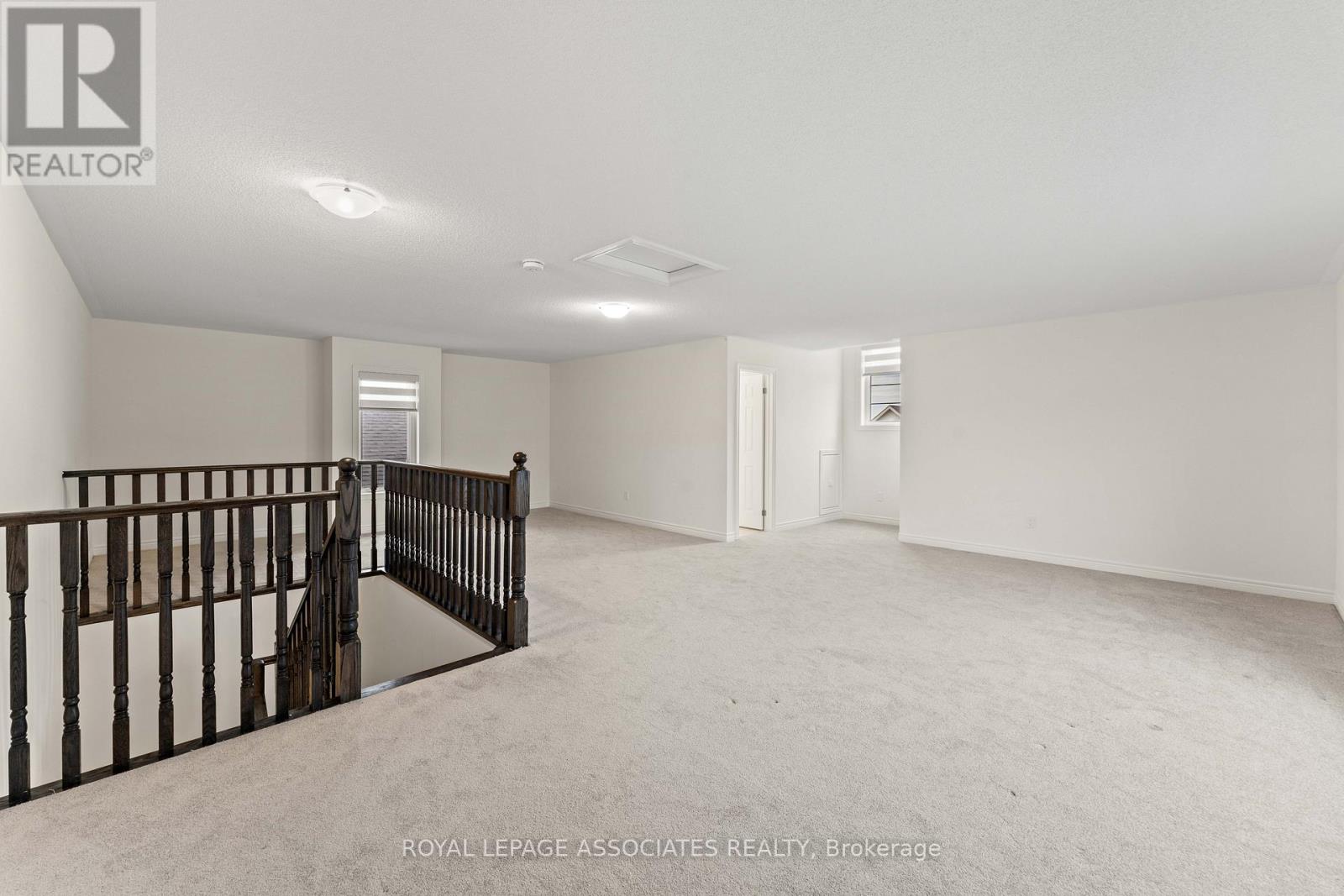 3909 Koenig Road E, Burlington, Ontario  L7M 0Z9 - Photo 42 - W12590780