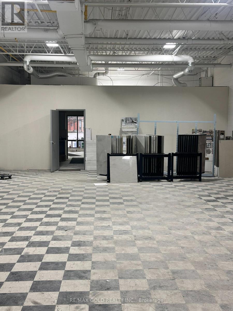 12a - 1200 Aerowood Drive, Mississauga, Ontario  L4W 2S7 - Photo 5 - W12590834