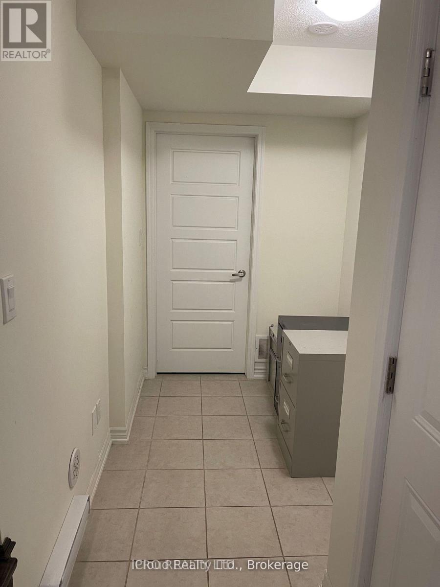 998 Alder Gate, Milton, Ontario  L9E 1R6 - Photo 12 - W12590858