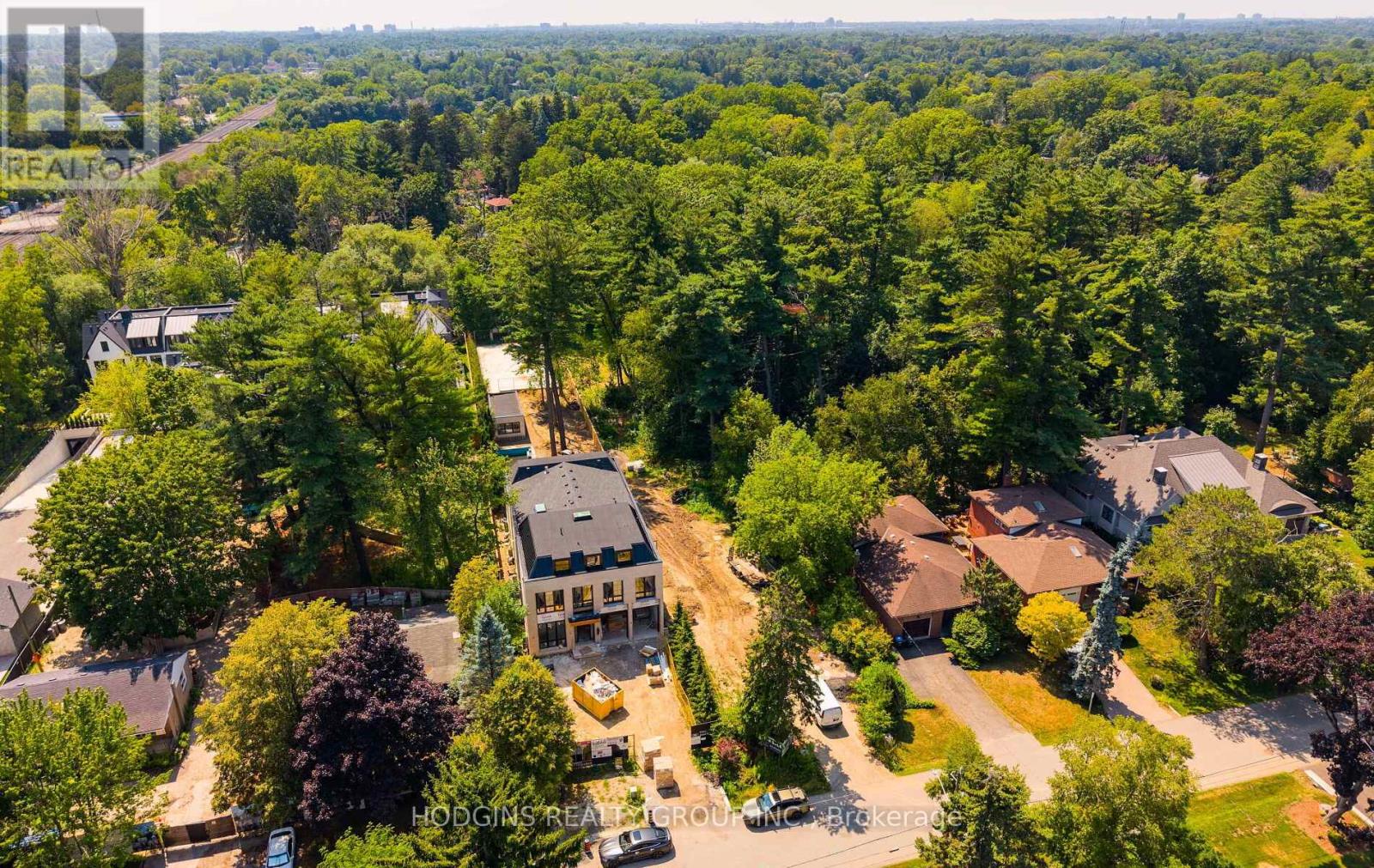 1168 Mona Road, Mississauga, Ontario  L5G 2Z7 - Photo 4 - W12590888