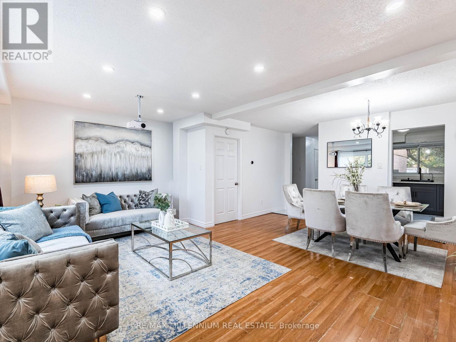 35 Scottsdale Court, Brampton, Ontario  L6W 3R8 - Photo 19 - W12590904