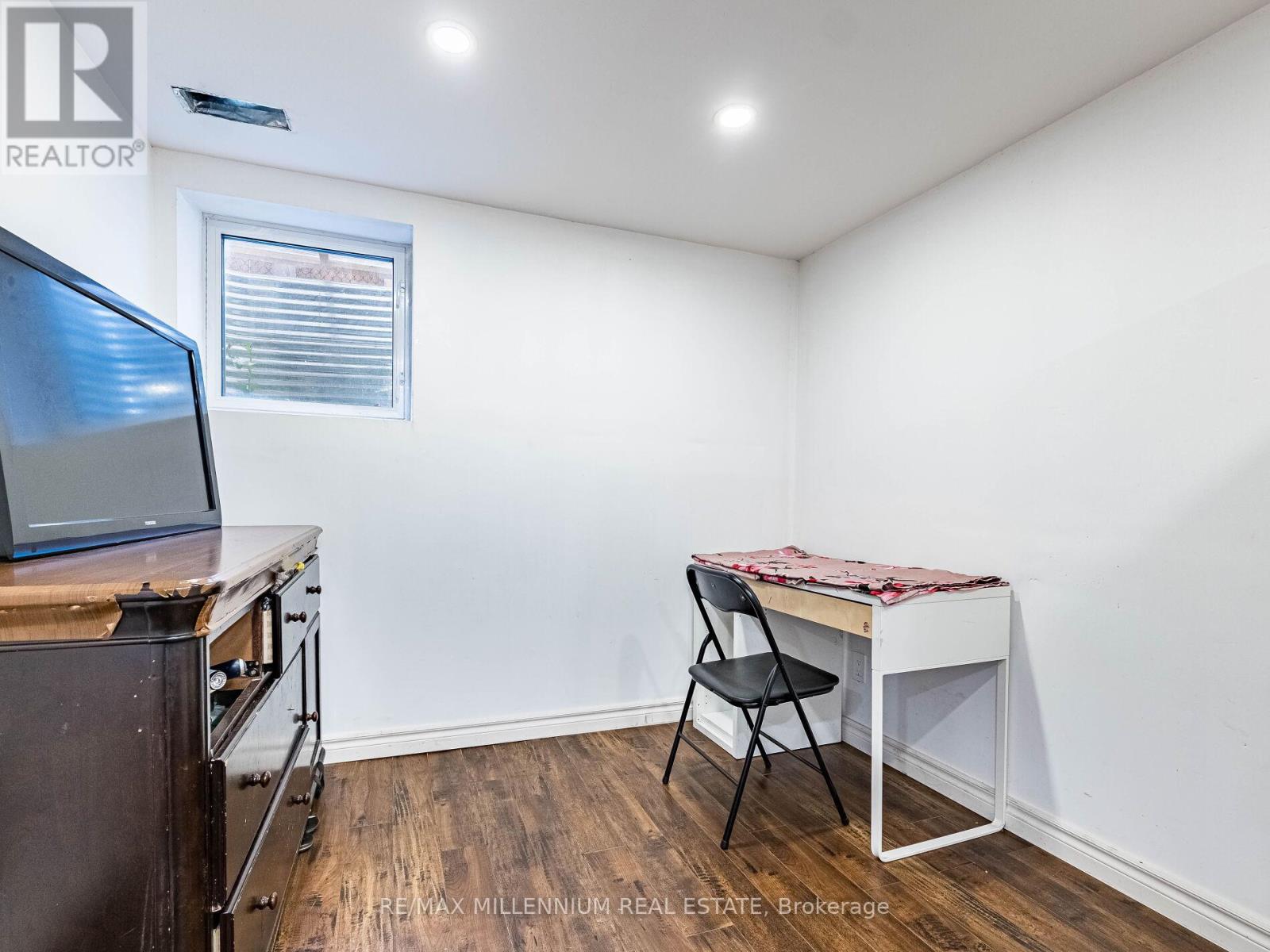 35 Scottsdale Court, Brampton, Ontario  L6W 3R8 - Photo 38 - W12590904