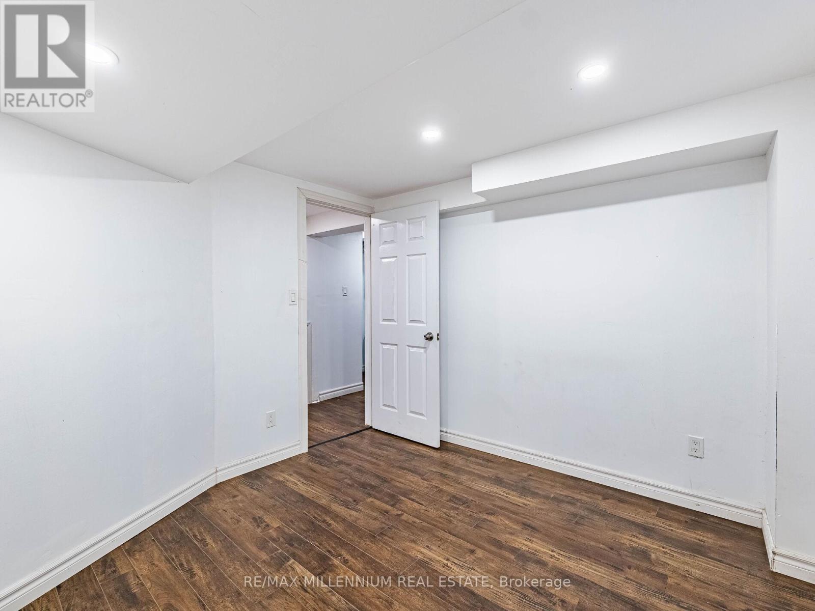 35 Scottsdale Court, Brampton, Ontario  L6W 3R8 - Photo 44 - W12590904