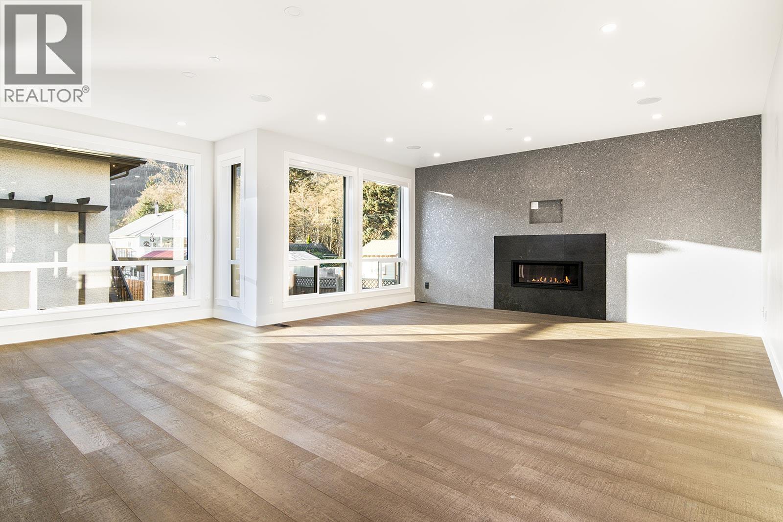 38883 Britannia Avenue, Squamish, British Columbia  V0N 3B0 - Photo 8 - R3069373