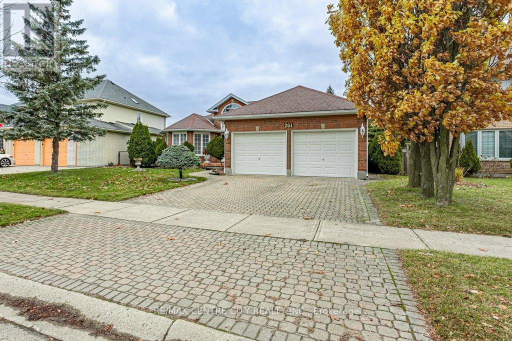 261 Ensign Crescent, London South, Ontario  N6J 4V2 - Photo 4 - X12590920