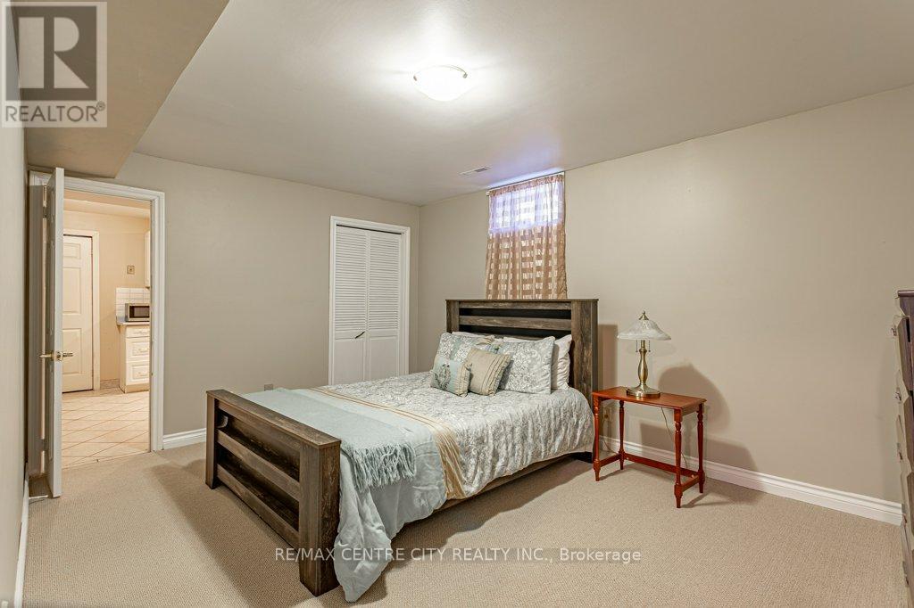 506 Eaton Park Drive, London South, Ontario  N6J 4J9 - Photo 23 - X12590928