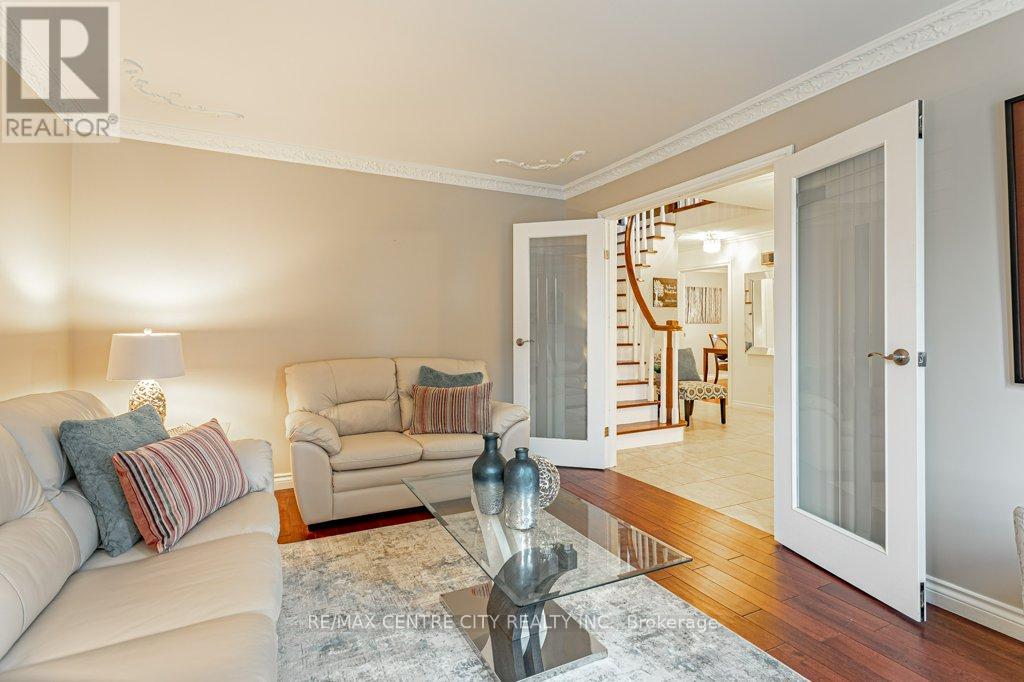 506 Eaton Park Drive, London South, Ontario  N6J 4J9 - Photo 6 - X12590928