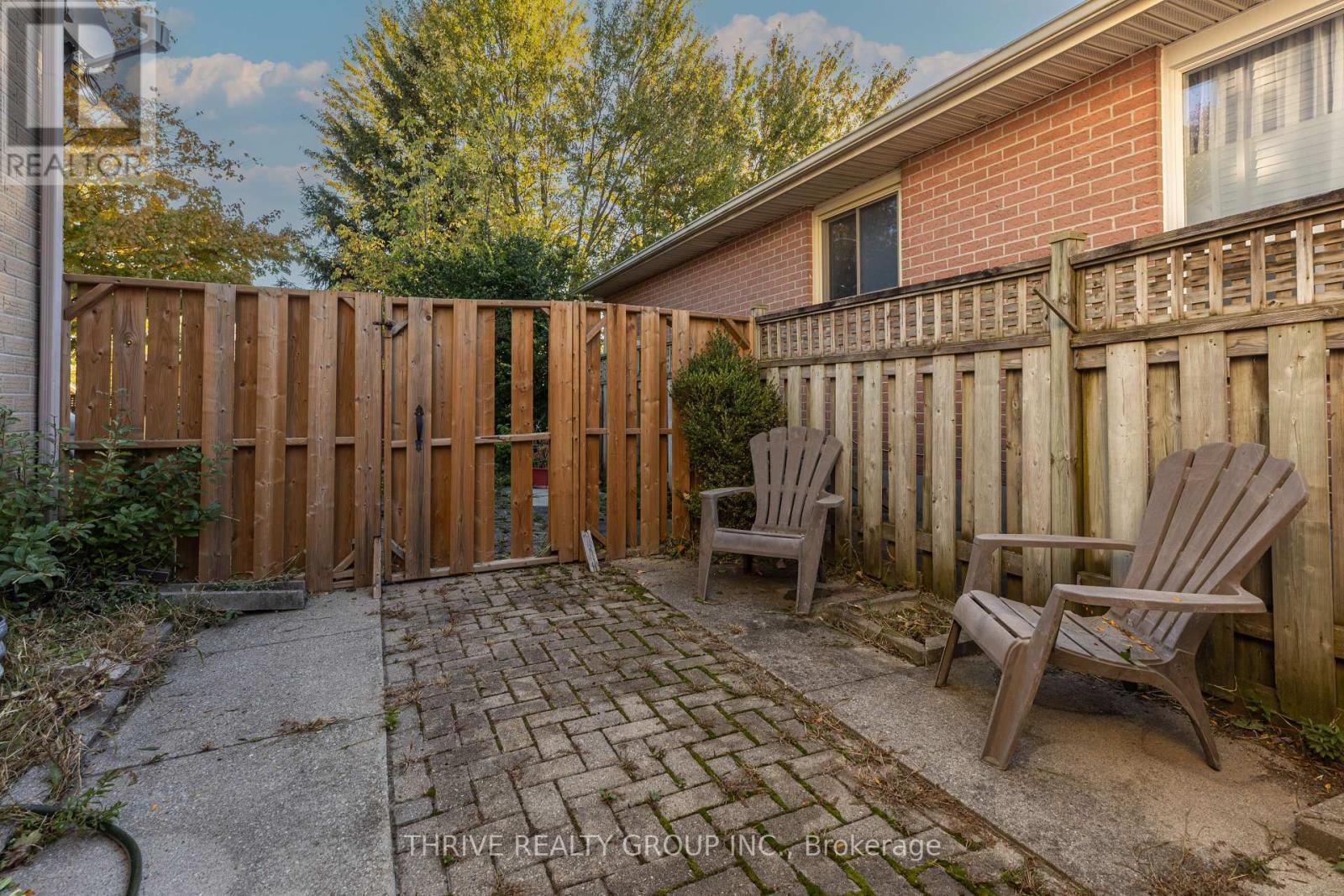 74 Erica Crescent, London South, Ontario  N6E 3P5 - Photo 35 - X12590988