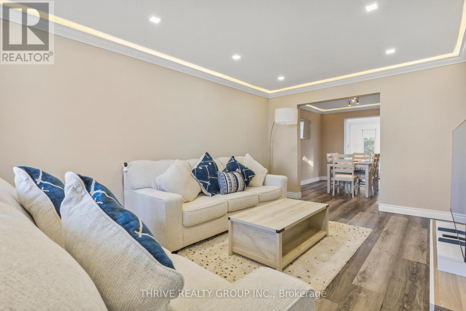 74 Erica Crescent, London South, Ontario  N6E 3P5 - Photo 4 - X12590988