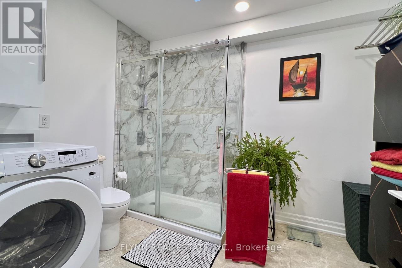 Upper - 254 Ontario Street, St. Catharines, Ontario  L2R 5L5 - Photo 19 - X12590746